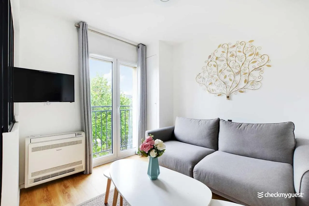 Cosy Apartment 4 - Sacree Coeur Montmartre Paris France