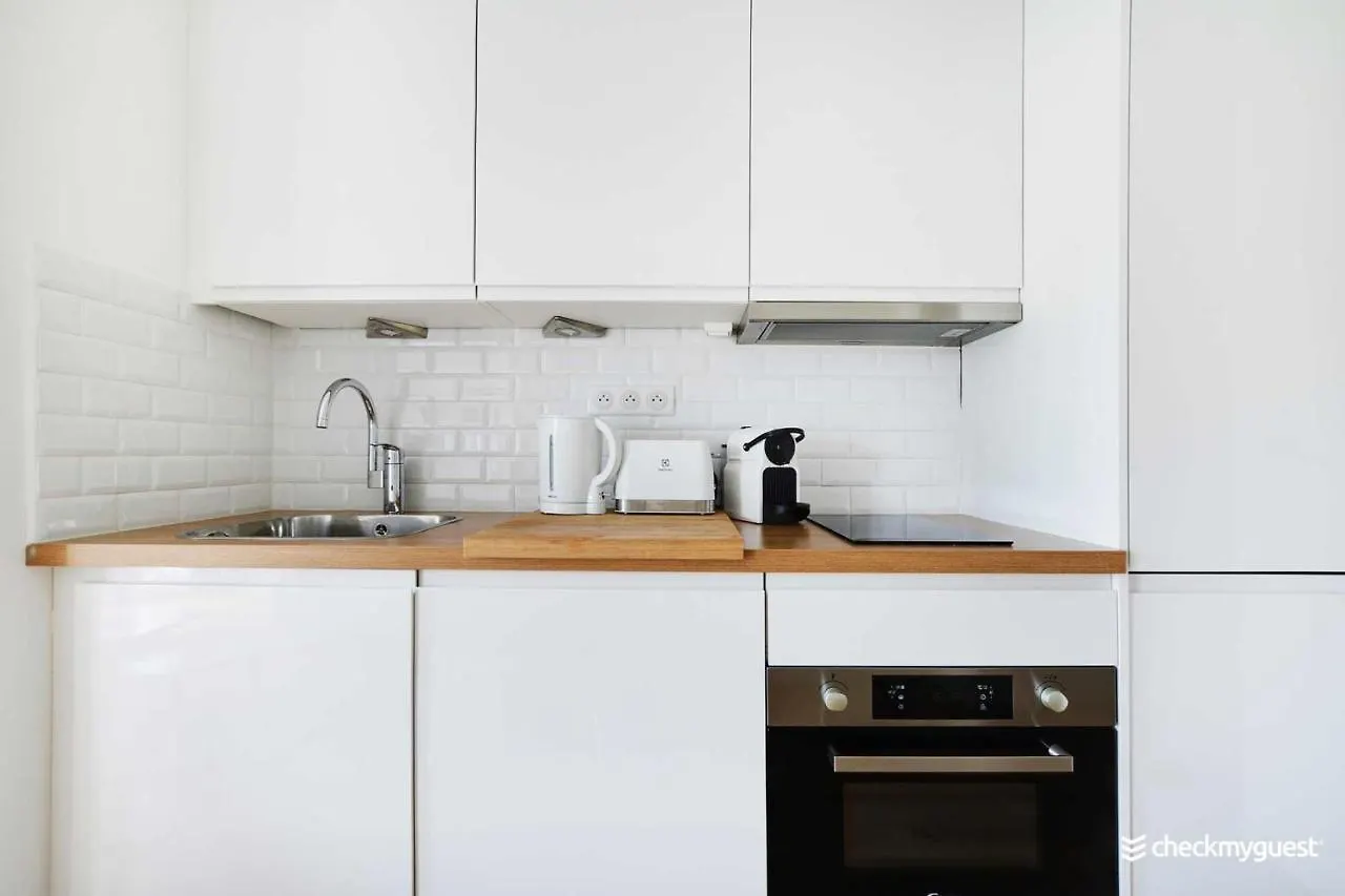 Cosy Apartment 4 - Sacree Coeur Montmartre Paris France